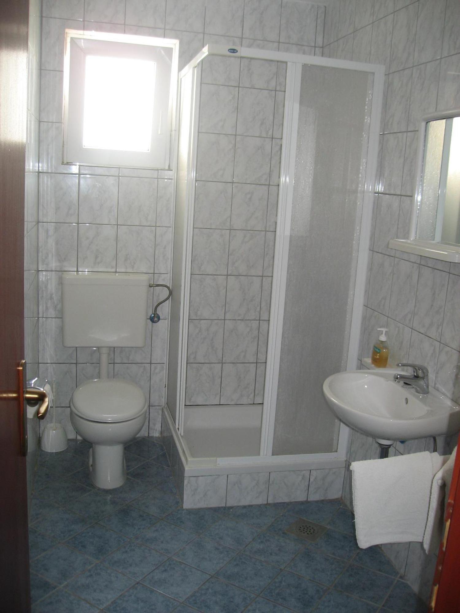 Apartments Selez Mandre Bagian luar foto